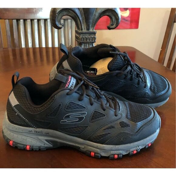 SKECHERS - M Sz 8.5 - NWOT Hillcrest Trail Trainer Lace-Up Sneakers in Black - Picture 9 of 16